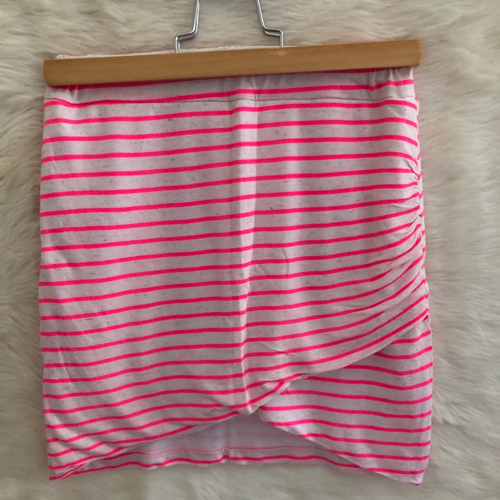 Mini pink skirt 💗